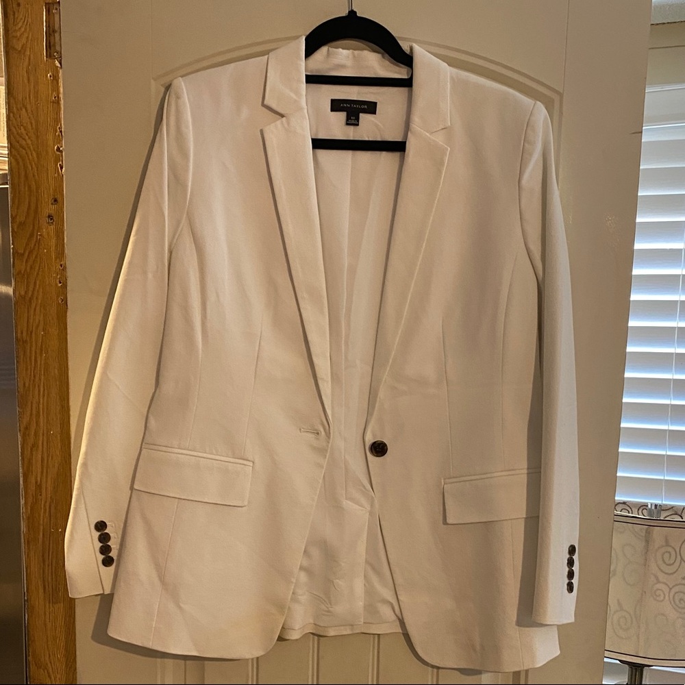 ANN TAYLOR white blazer size 12